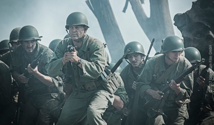Sergeant Howell (Vince Vaughn) stürmt mit seinen Männern die japanischen Stellungen