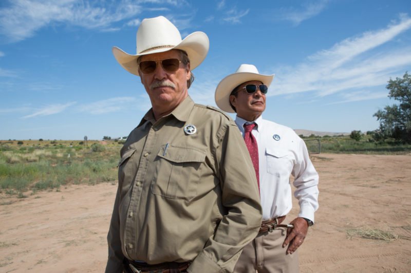 Jeff Bridges und Gil Birmingham als Texas Ranger in Hell or High Water