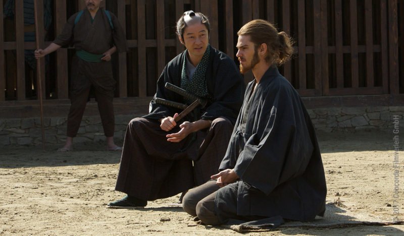 Der Dolmetscher des Samurais (Tadanobu Asano, links) und Pater Rodrigues (Andrew Garfield, rechts) in Silence