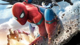Spider-Man mit Iron Man und Vulture im Hintergrund in Spider-Man: Homecoming