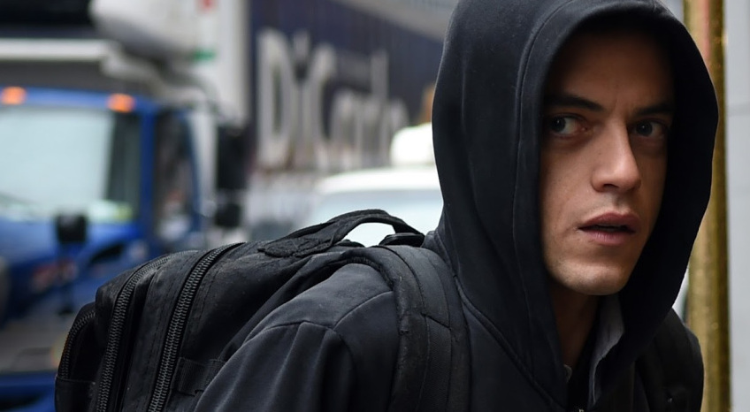 Rami Malek als Elliot Alderson