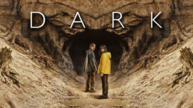 Dark Staffel 3 Wallpaper vor Einhorn Höhle mit Jonas und Martha